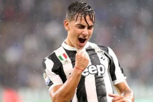  鲍恩定位球助攻铁锤帮客场战平曼联显顽强斗志