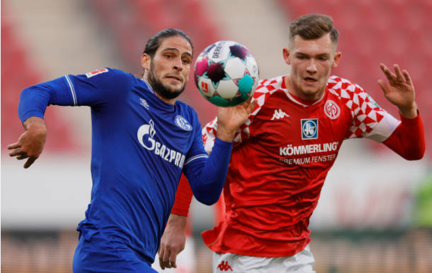  沙尔克零分垫底仍不言弃战平比勒菲尔德续命