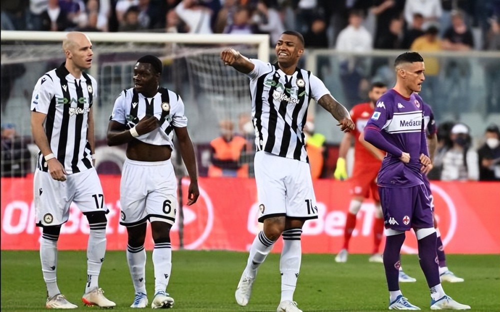  佛罗伦萨主场遭遇顽强抵抗，艰难战平乌迪内斯