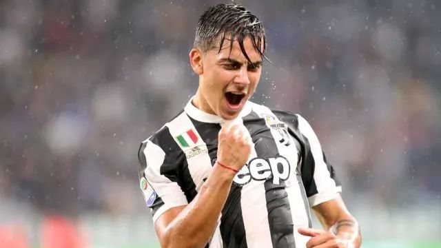  鲍恩定位球助攻铁锤帮客场战平曼联显顽强斗志