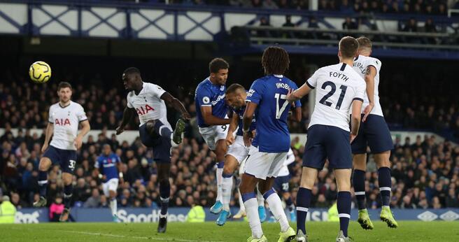 埃弗顿青春风暴起，客场爆冷击败托特纳姆热刺